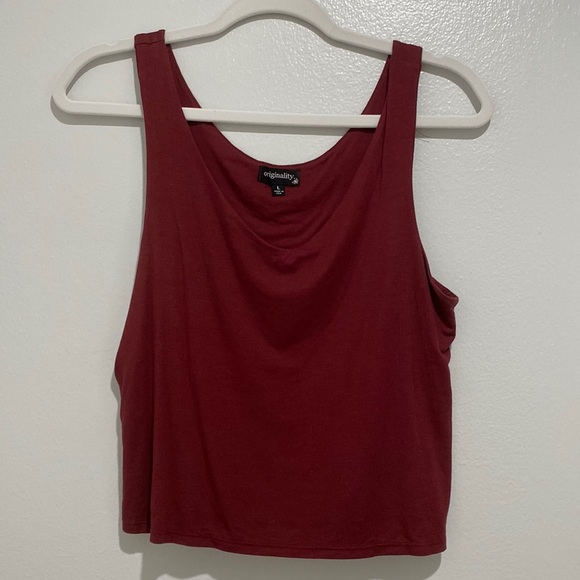 Tops - Crop-ish top